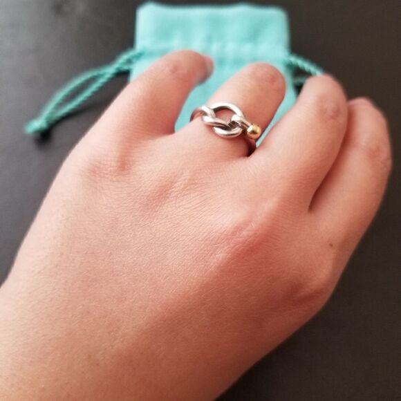 Tiffany & Co. Knot Ring - Picture 4 of 8